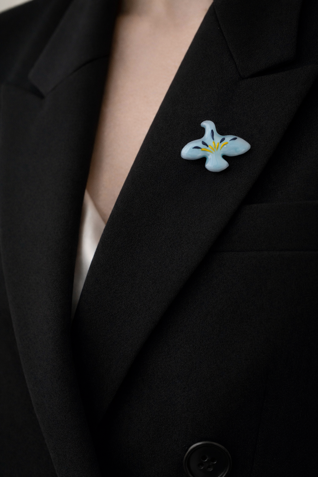 Ukrainian bird pin