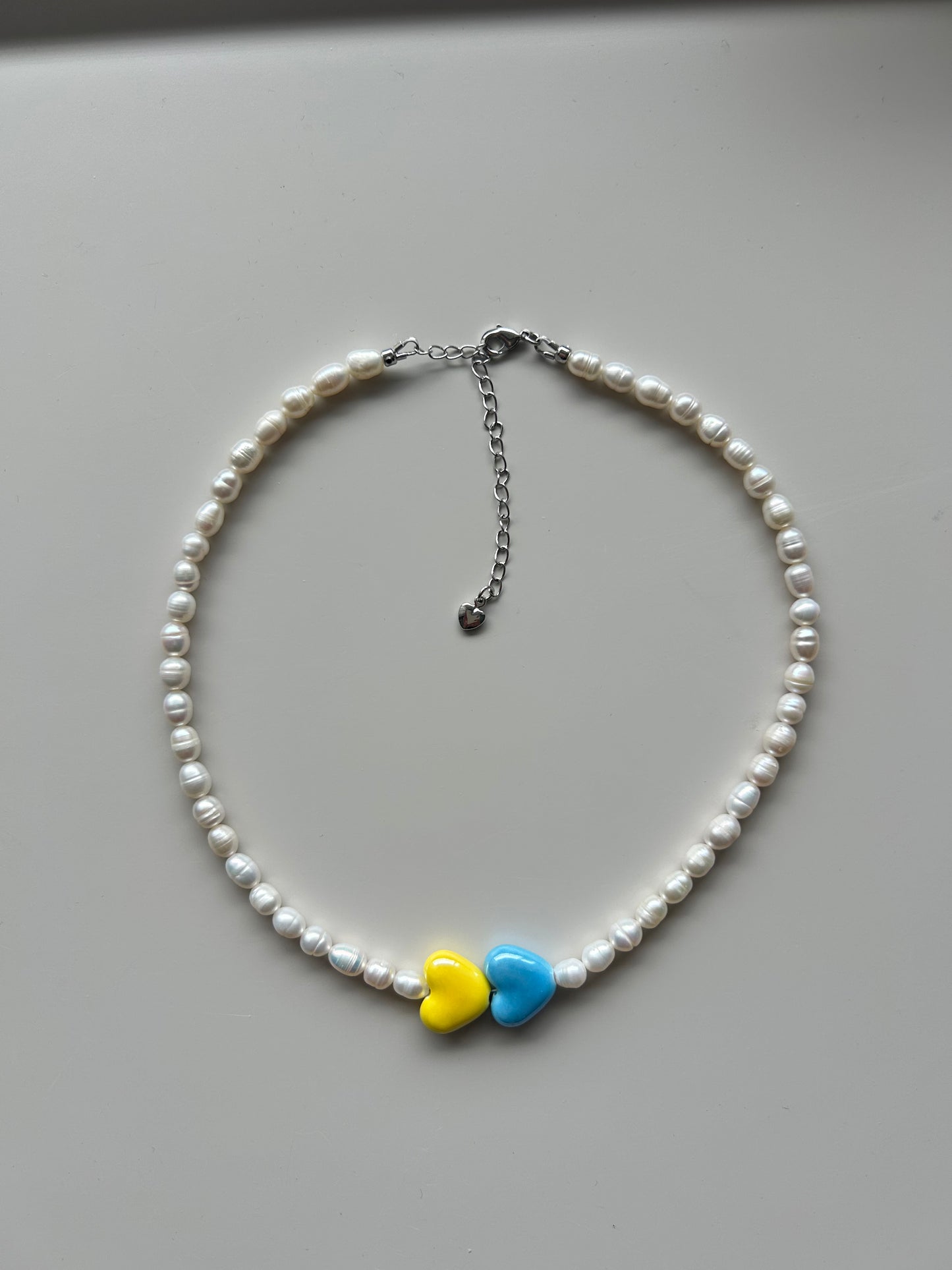 Pearl Choker with Blue and Yellow Ceramic Hearts