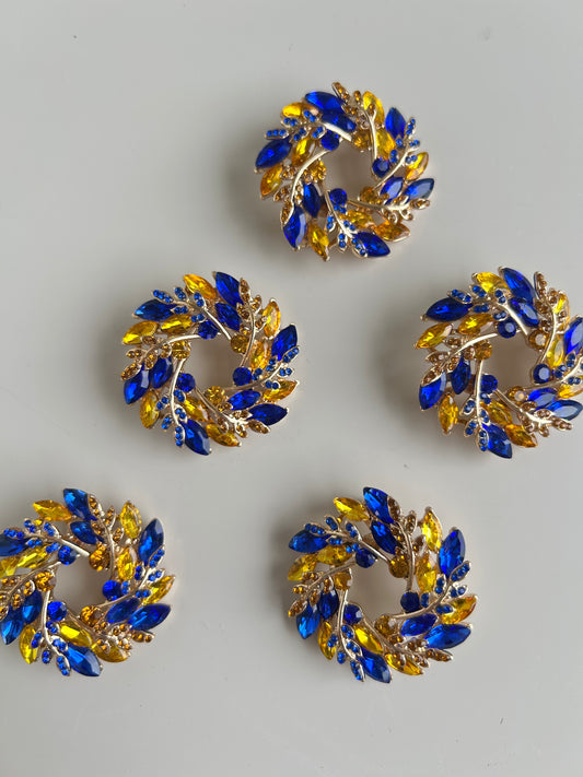 Brooch with Ukrainian colors