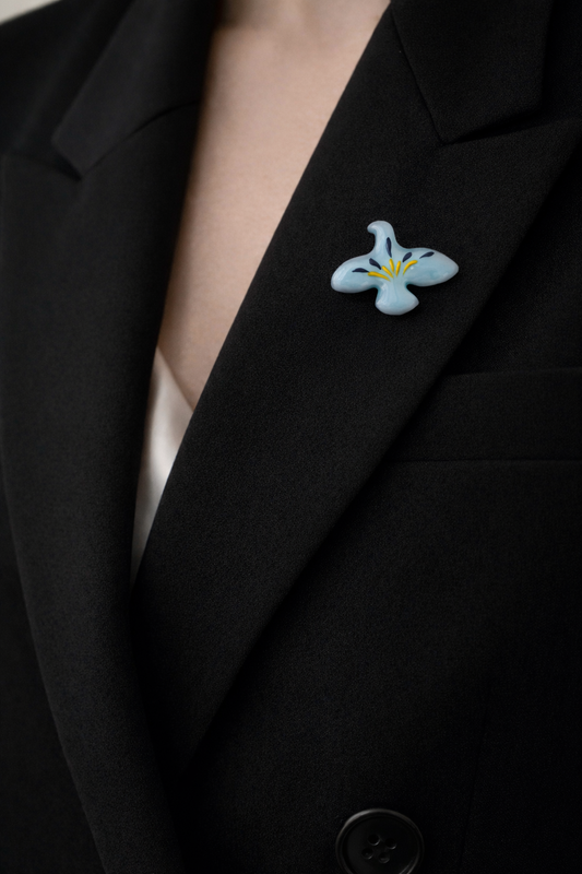Ukrainian bird pin