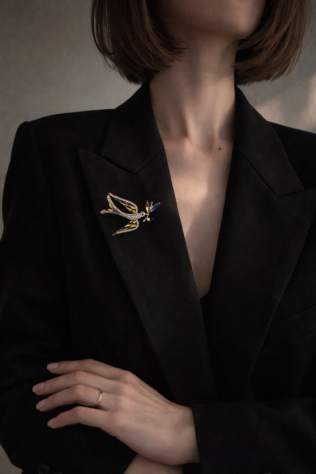 Lastivka Brooch Pin